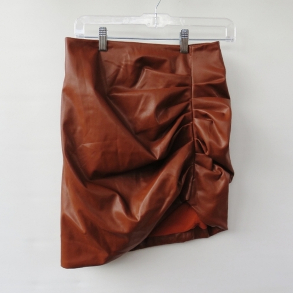 Vestique Faux Leather Ruched Brown Skirt